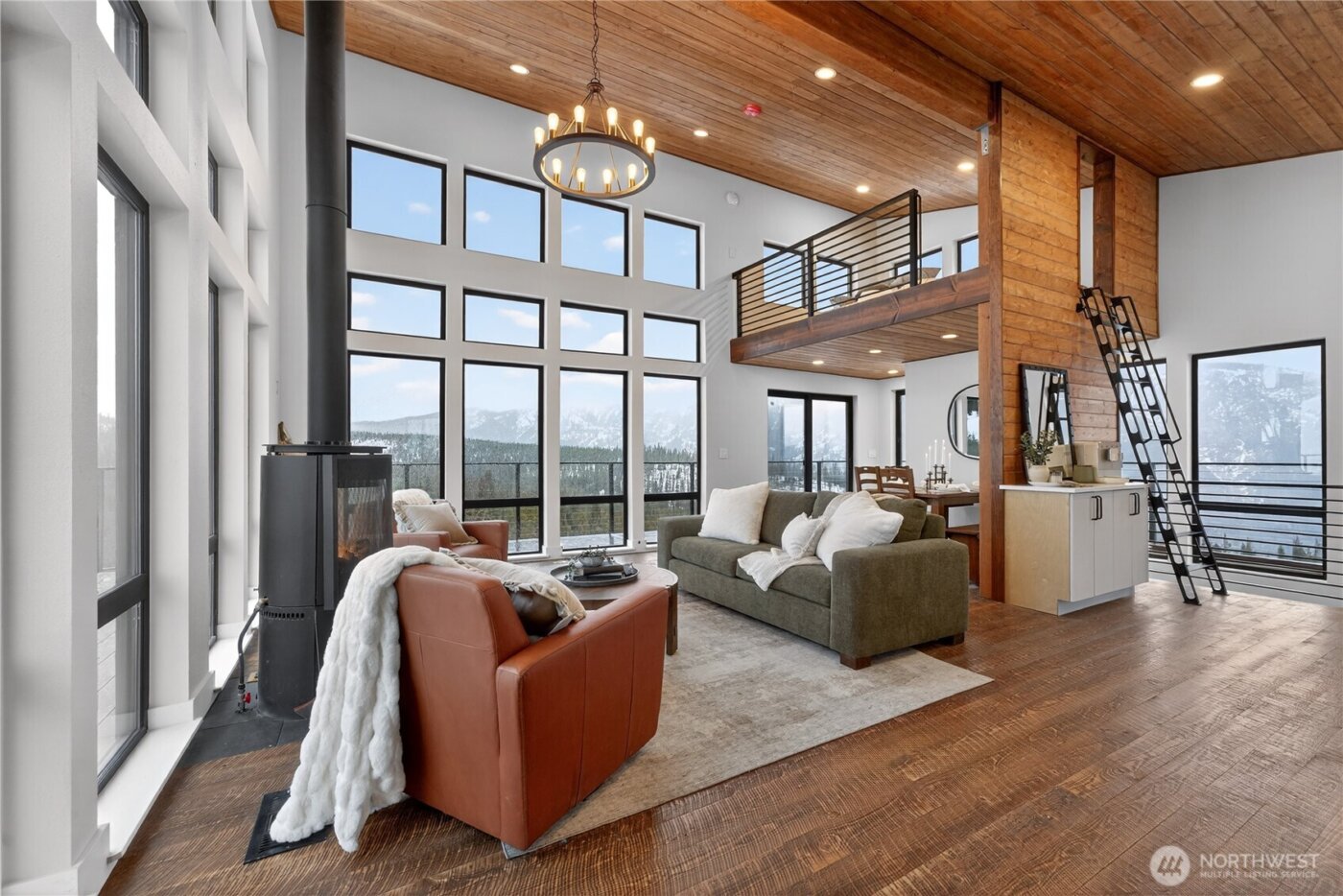 28995 Coulter Creek Road , Lake Wenatchee, WA 98826