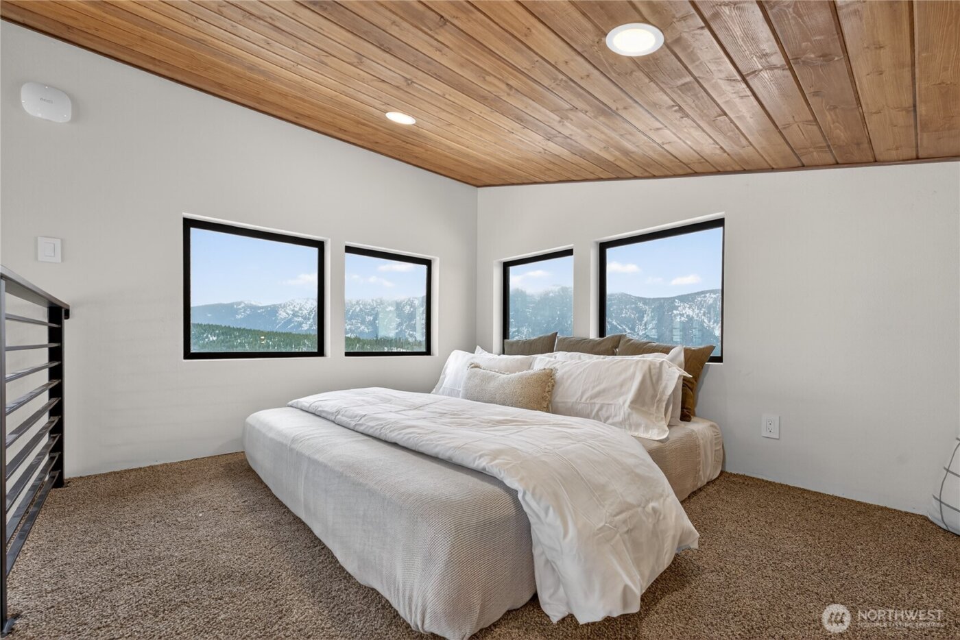 28995 Coulter Creek Road , Lake Wenatchee, WA 98826