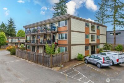 7503 212th Street SW #B102, Edmonds, WA 98026-7623 - Photo 2