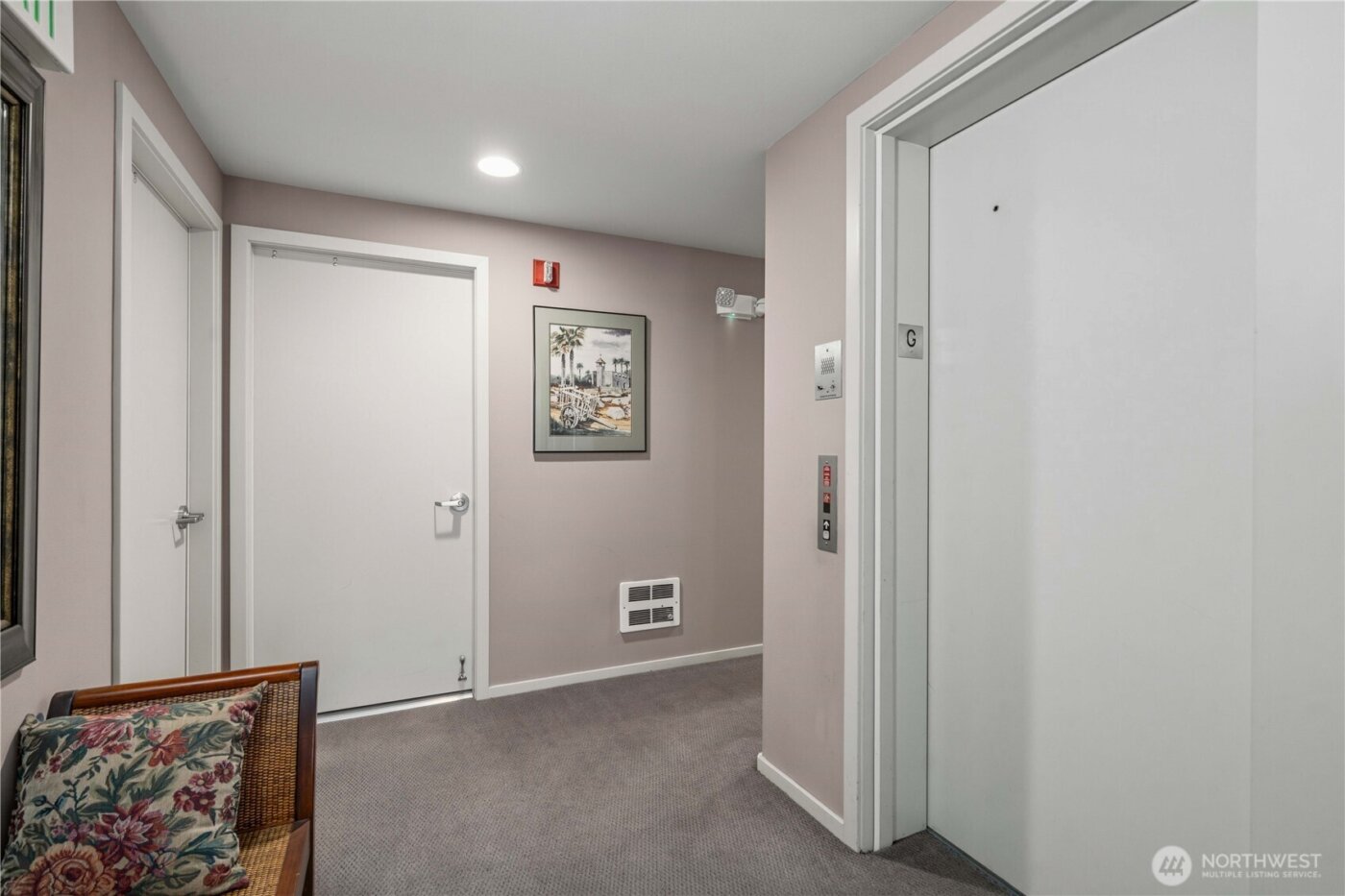 645 Bell Street #102, Edmonds, WA 98020