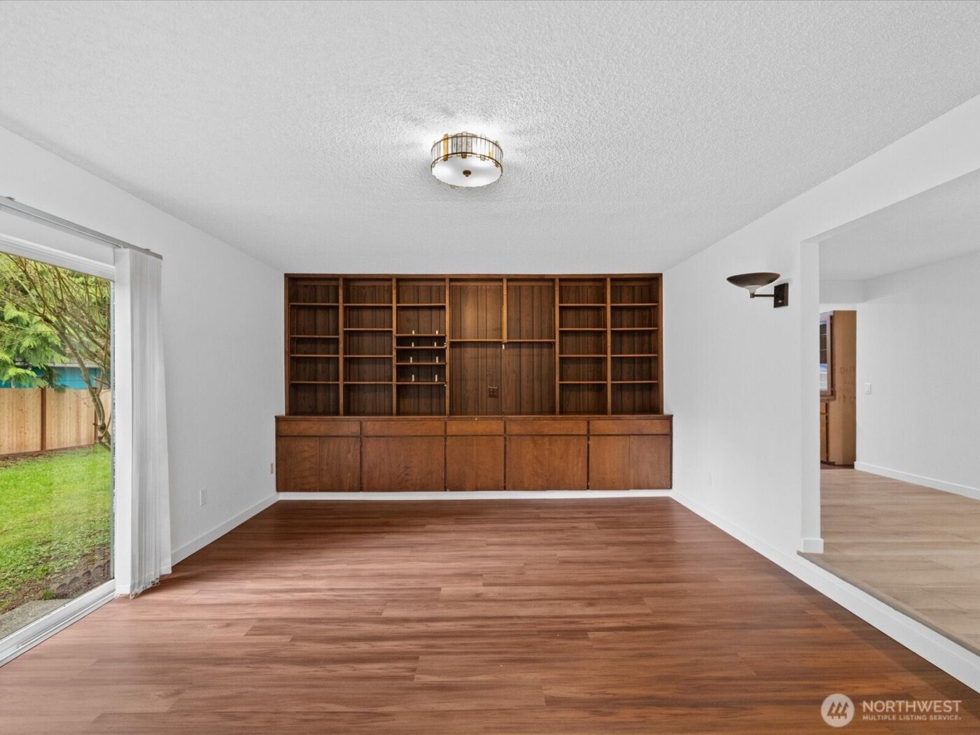 16430 65th Avenue W, Lynnwood, WA 98037