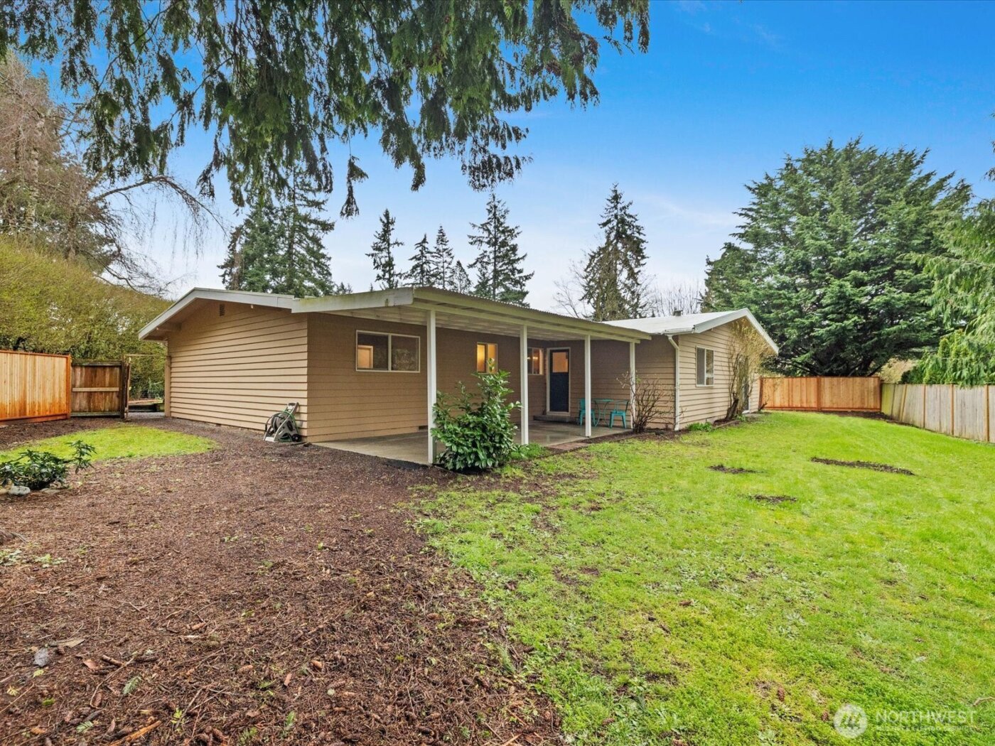 16430 65th Avenue W, Lynnwood, WA 98037