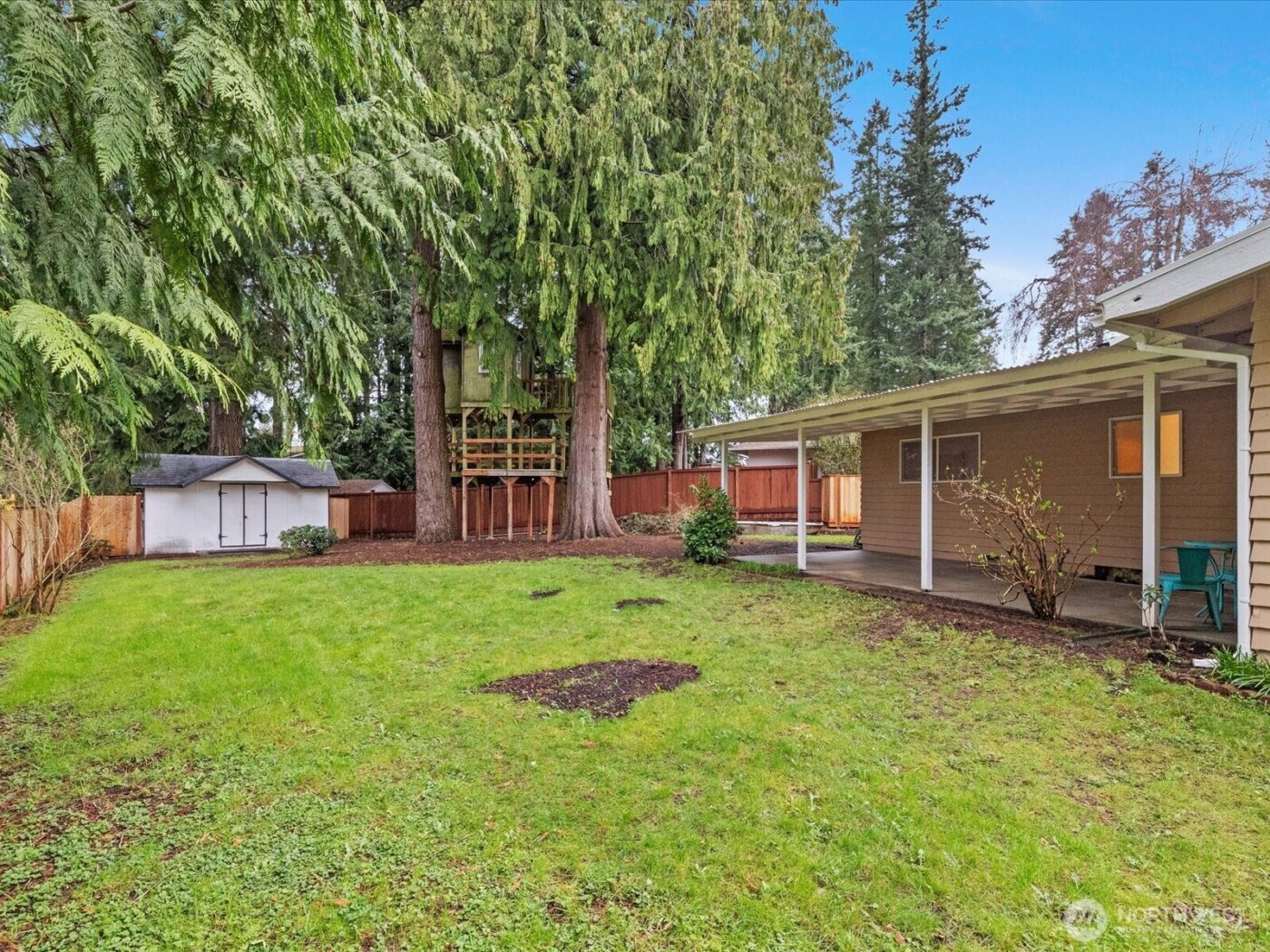 16430 65th Avenue W, Lynnwood, WA 98037