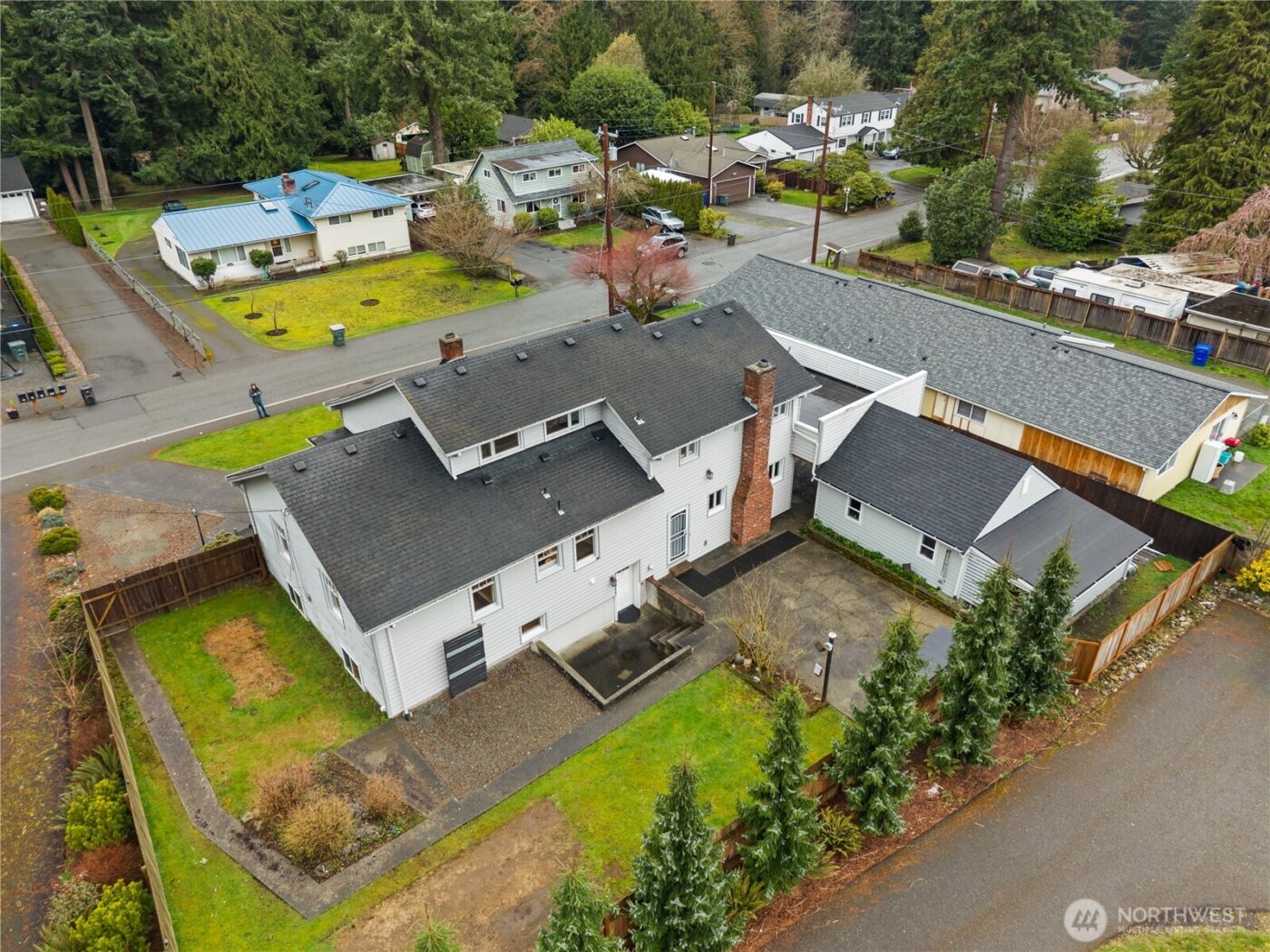 5719 East Drive , Everett, WA 98203