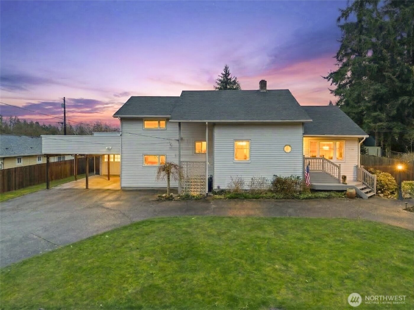 5719 East Drive , Everett, WA 98203