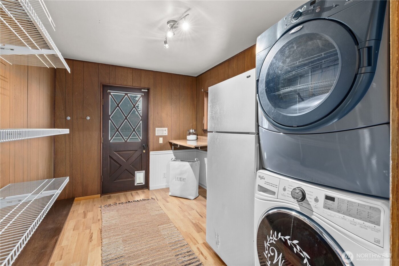 5719 East Drive , Everett, WA 98203