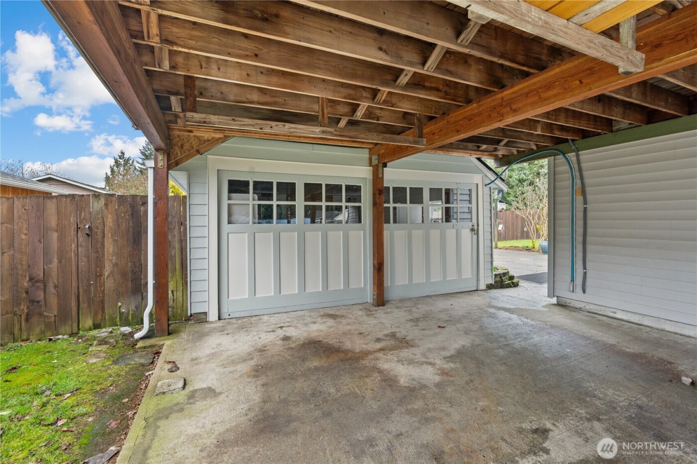 5719 East Drive , Everett, WA 98203