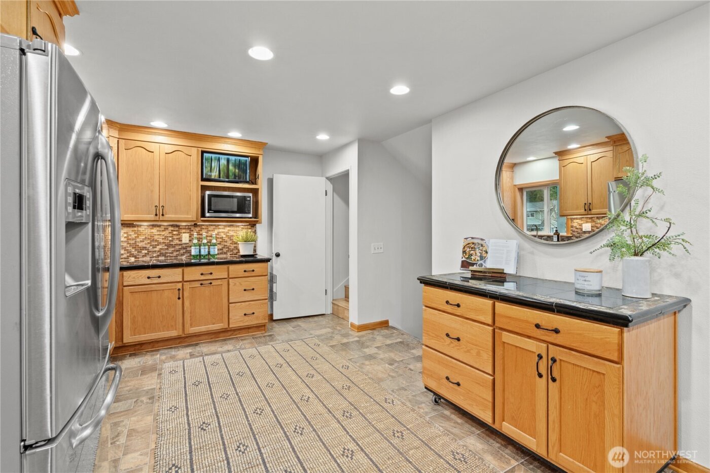 5719 East Drive , Everett, WA 98203