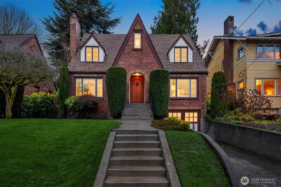 2743 37th Avenue SW, Seattle, WA 98126