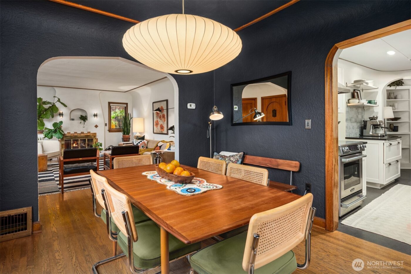 2743 37th Avenue SW, Seattle, WA 98126