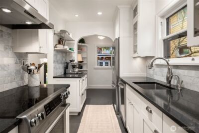 2743 37th Avenue SW, Seattle, WA 98126 - Photo 16