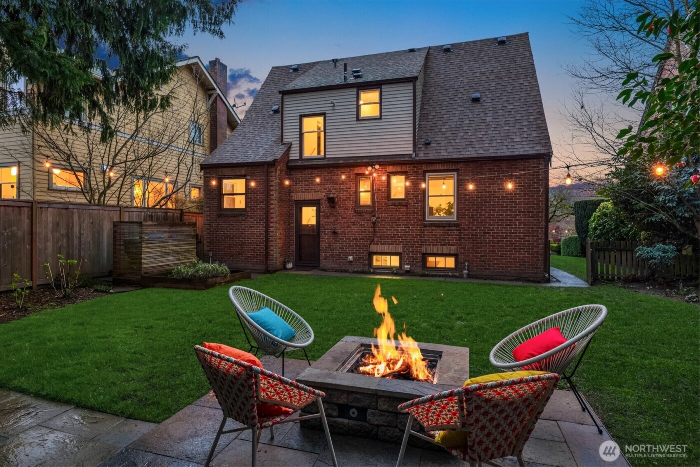 2743 37th Avenue SW, Seattle, WA 98126