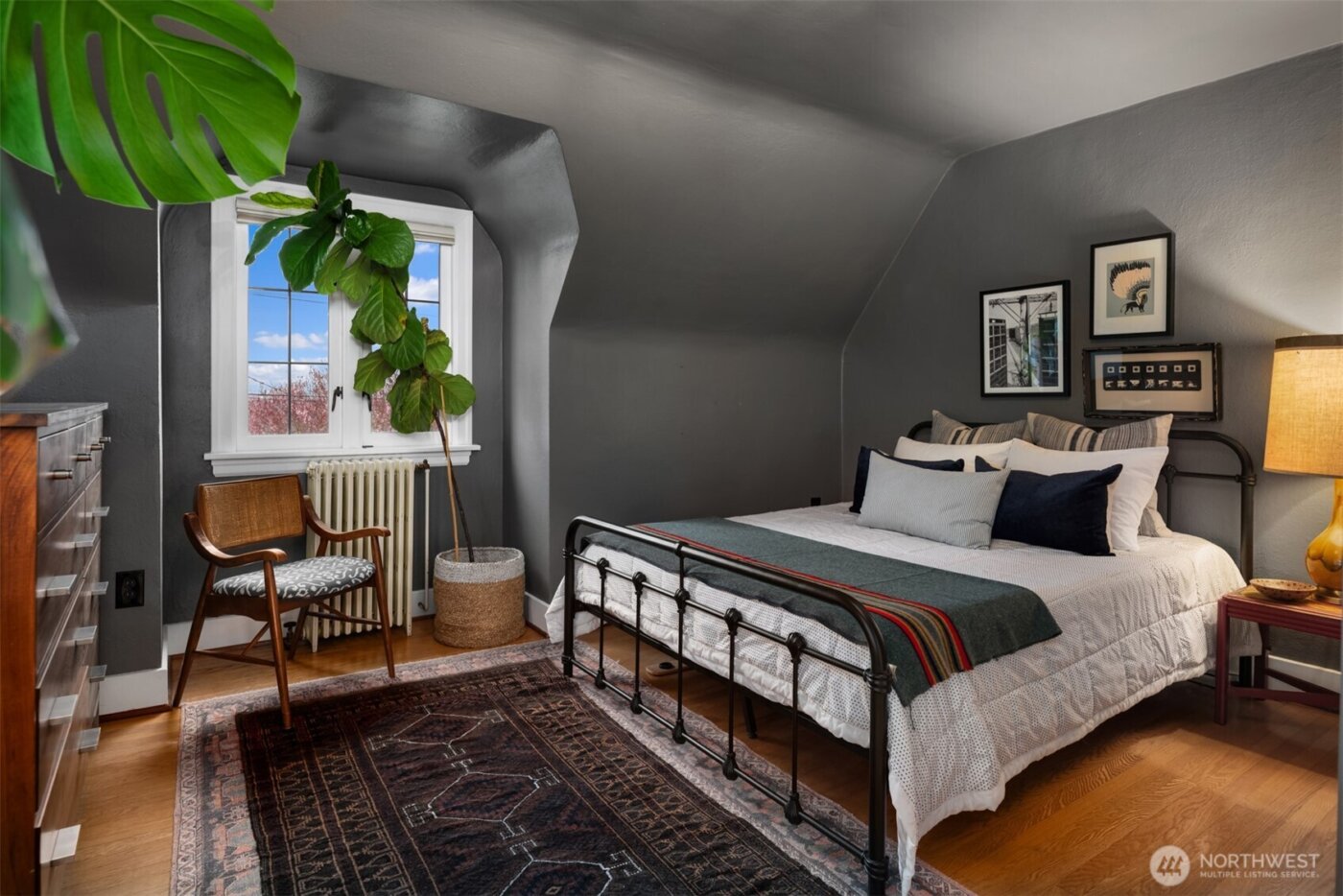 2743 37th Avenue SW, Seattle, WA 98126