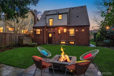 2743 37th Avenue SW, Seattle, WA 98126 - Photo 3