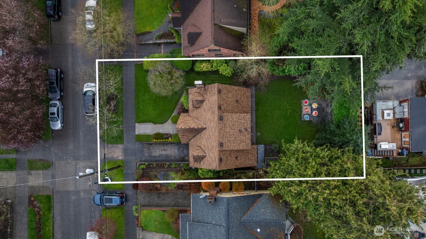 2743 37th Avenue SW, Seattle, WA 98126