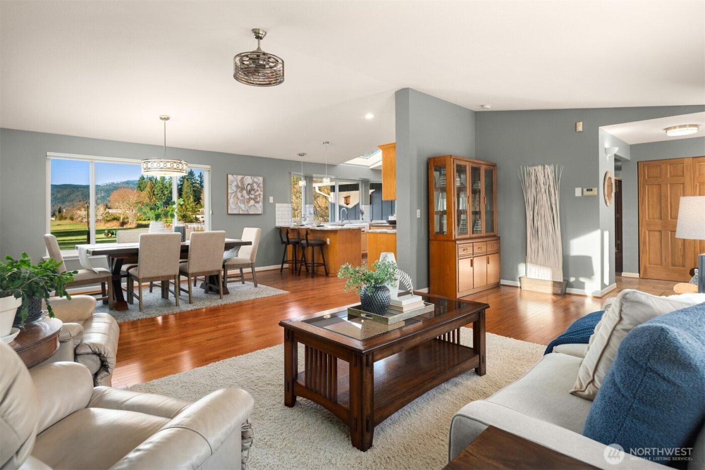 26808 SE 216th Street , Maple Valley, WA 98038