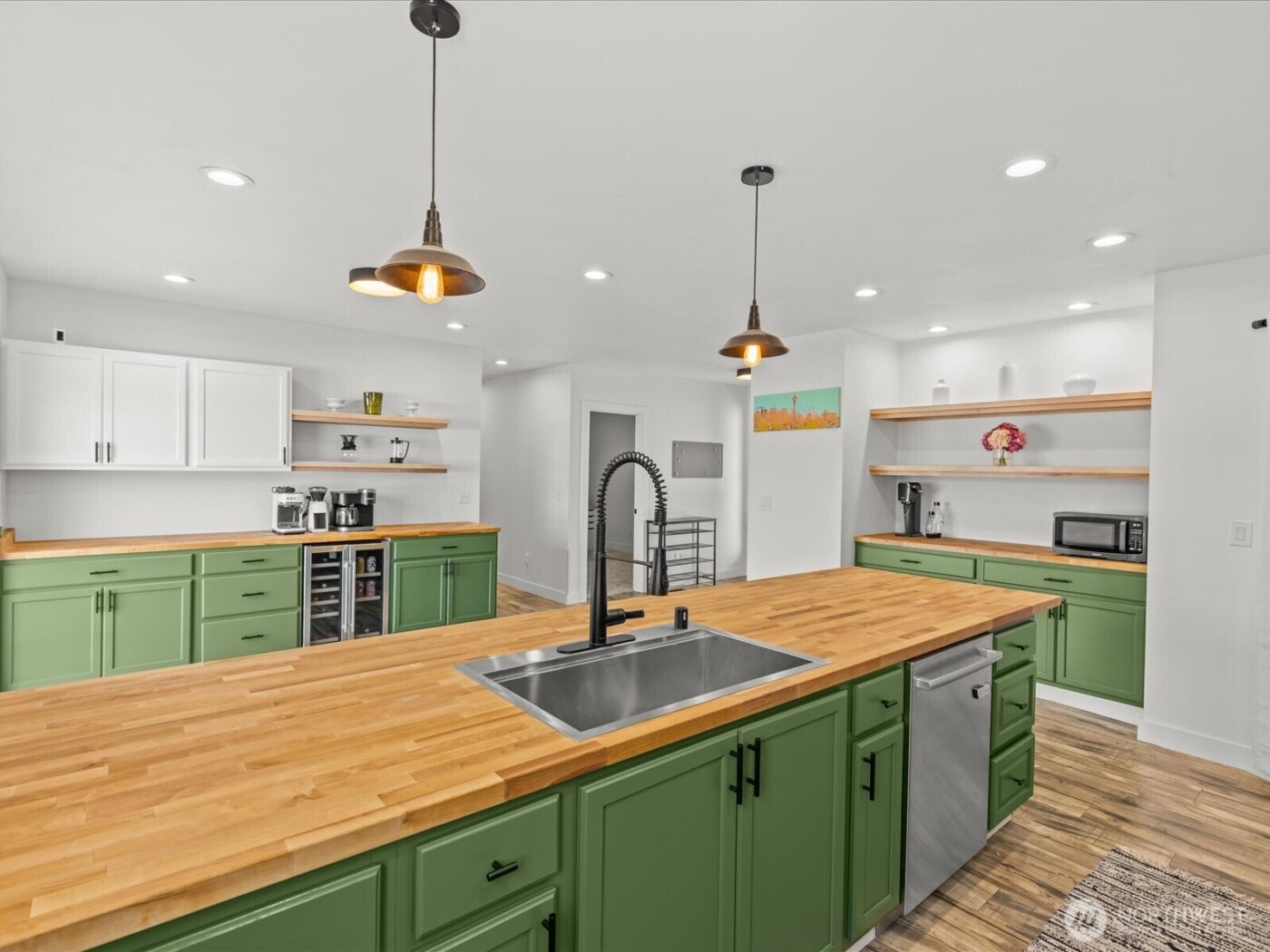 1355 McHugh Avenue , Enumclaw, WA 98022