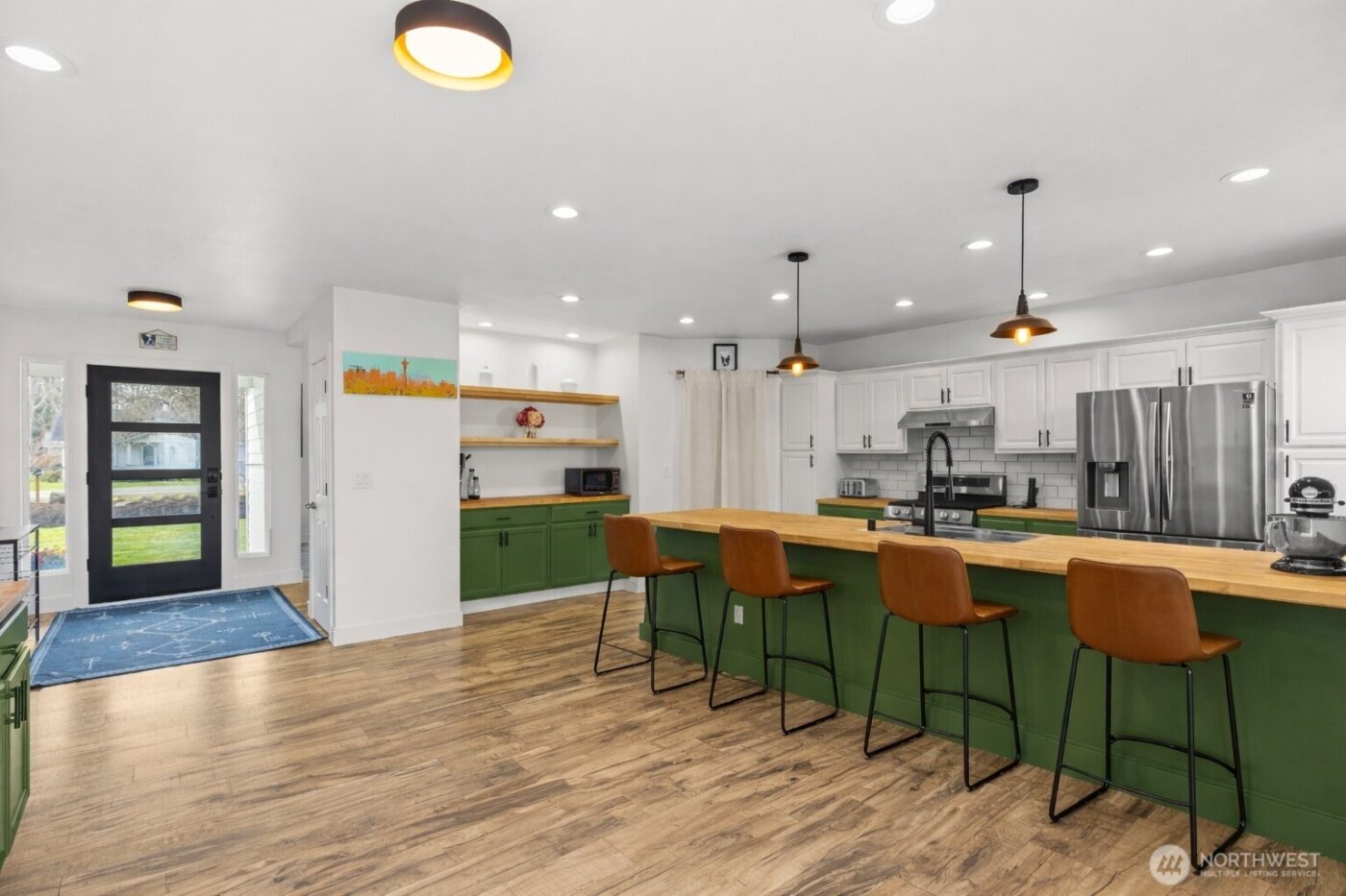 1355 McHugh Avenue , Enumclaw, WA 98022