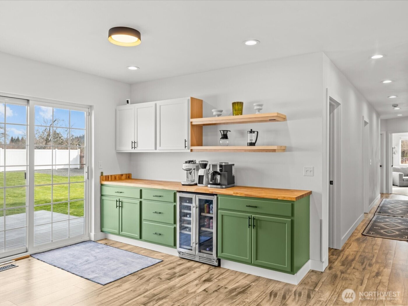 1355 McHugh Avenue , Enumclaw, WA 98022