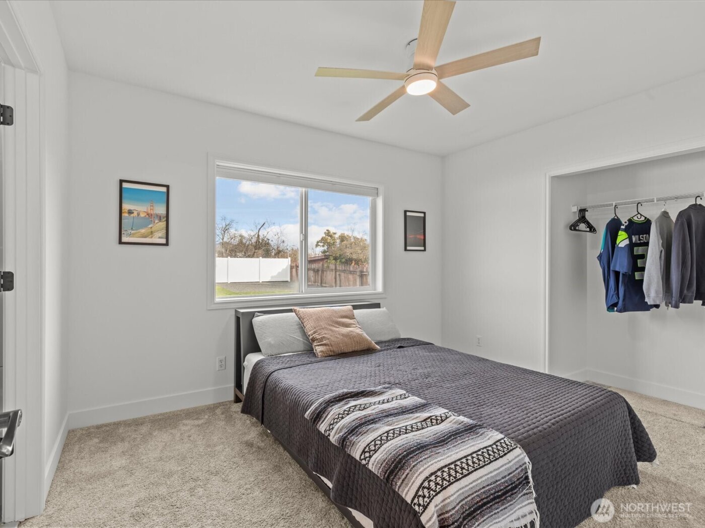 1355 McHugh Avenue , Enumclaw, WA 98022