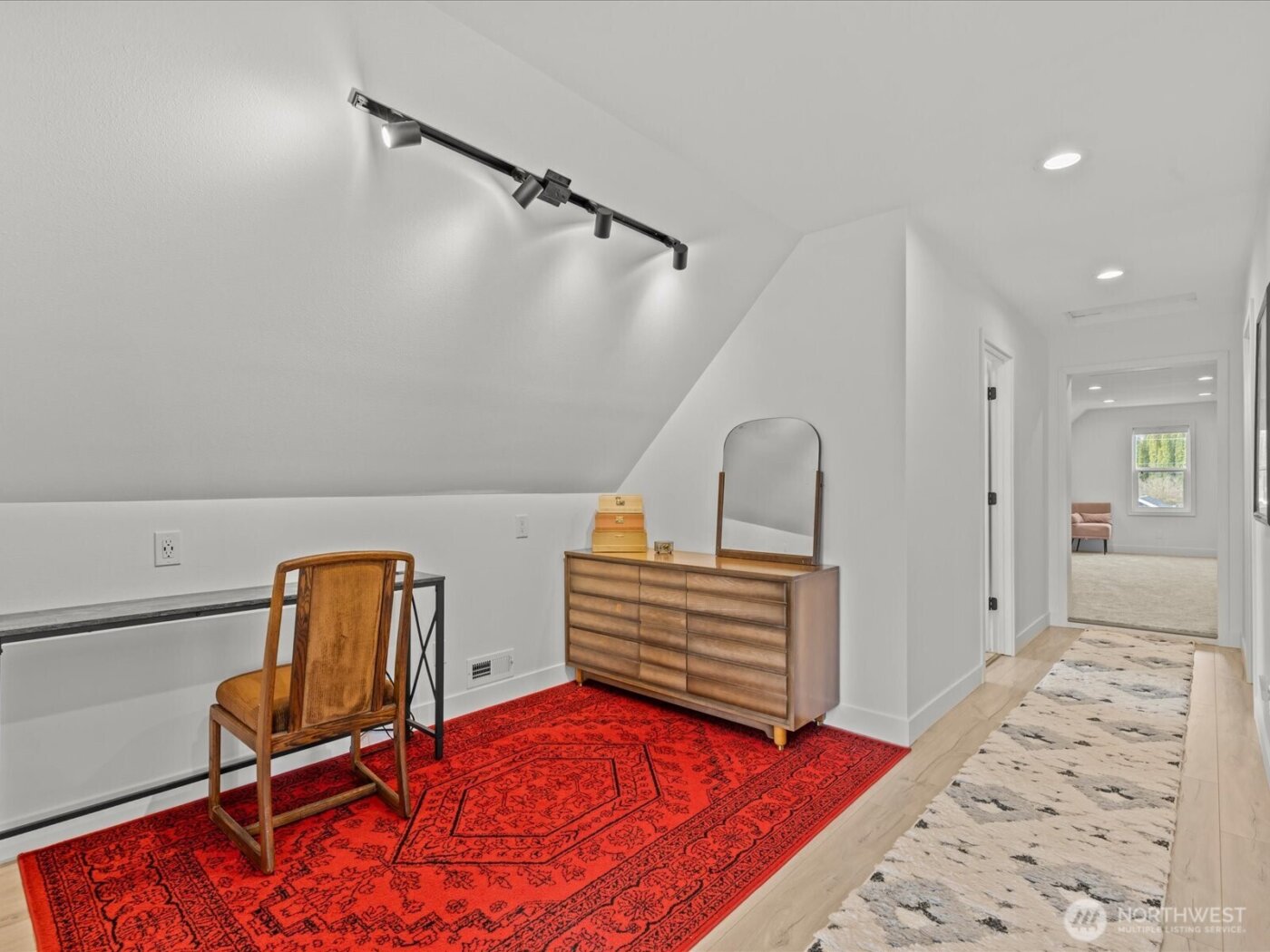 1355 McHugh Avenue , Enumclaw, WA 98022