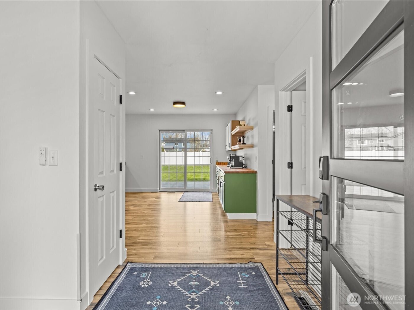 1355 McHugh Avenue , Enumclaw, WA 98022