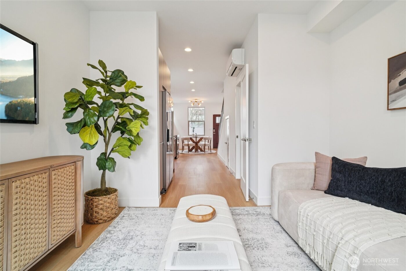 917 NW 52nd Street #C, Seattle, WA 98107