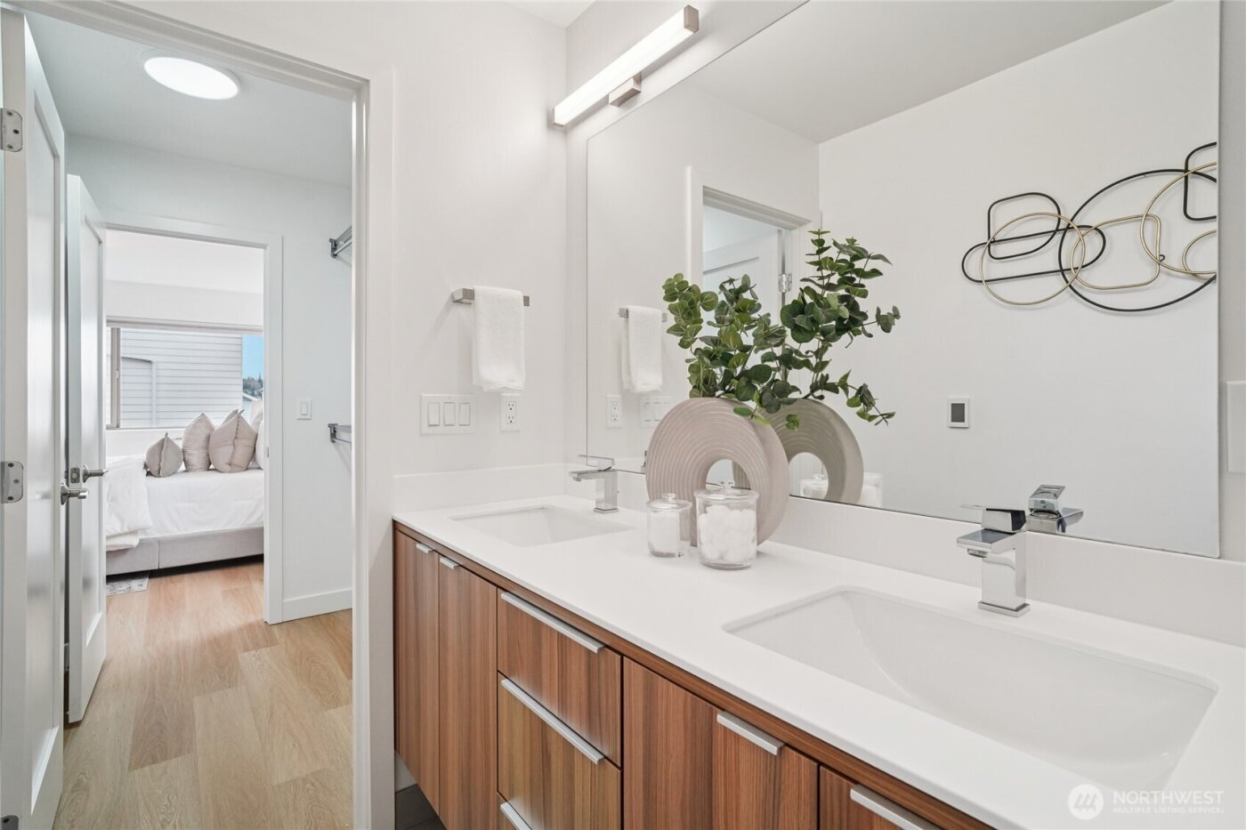 917 NW 52nd Street #C, Seattle, WA 98107