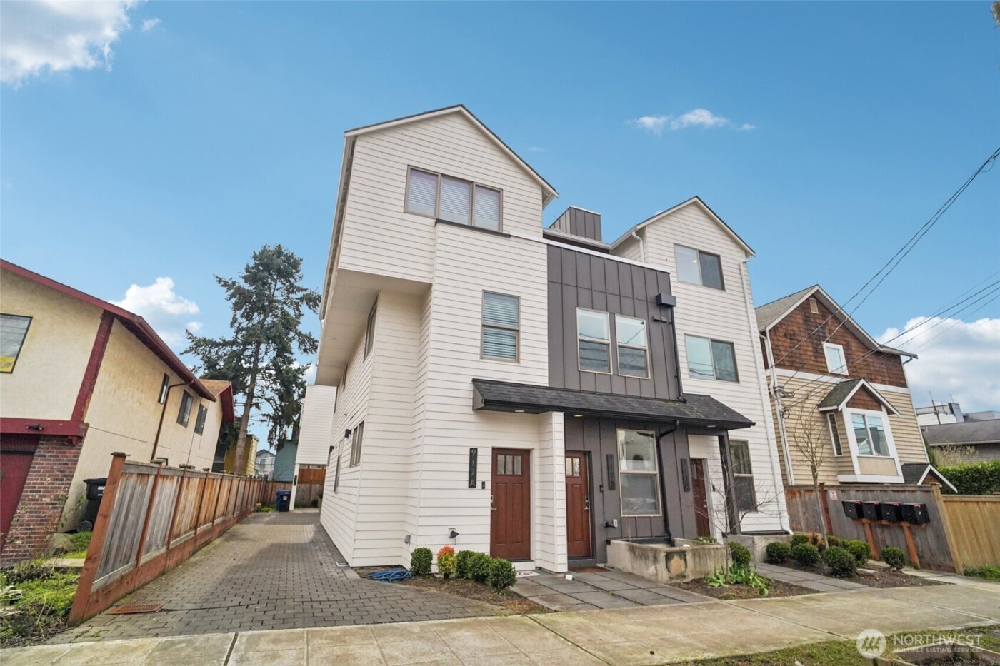 917 NW 52nd Street #C, Seattle, WA 98107