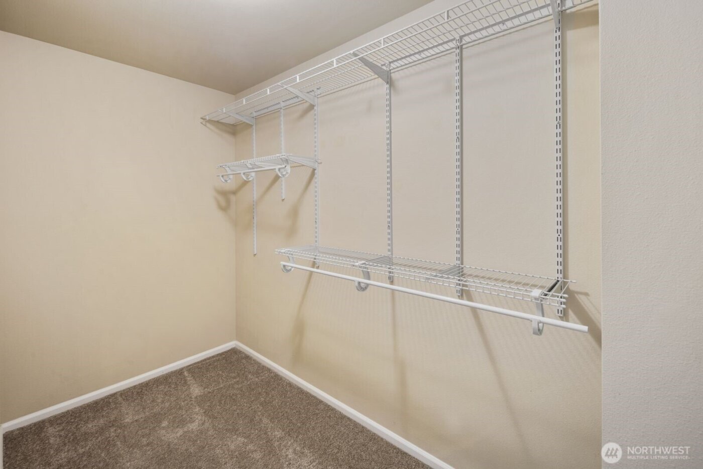 25912 35th Place S, Kent, WA 98032