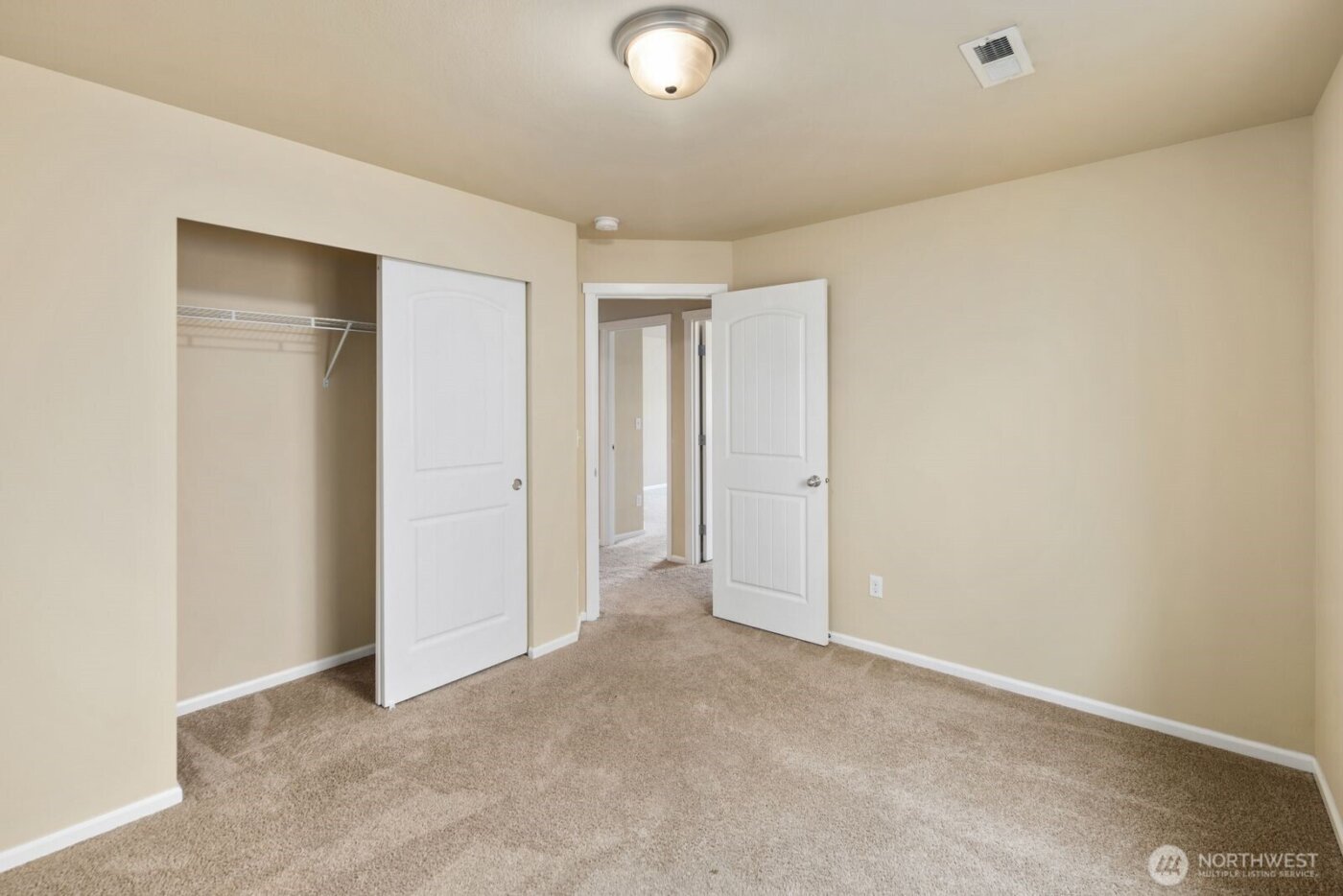 25912 35th Place S, Kent, WA 98032