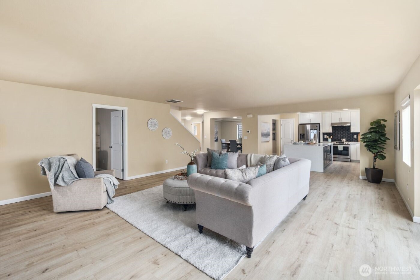 25912 35th Place S, Kent, WA 98032