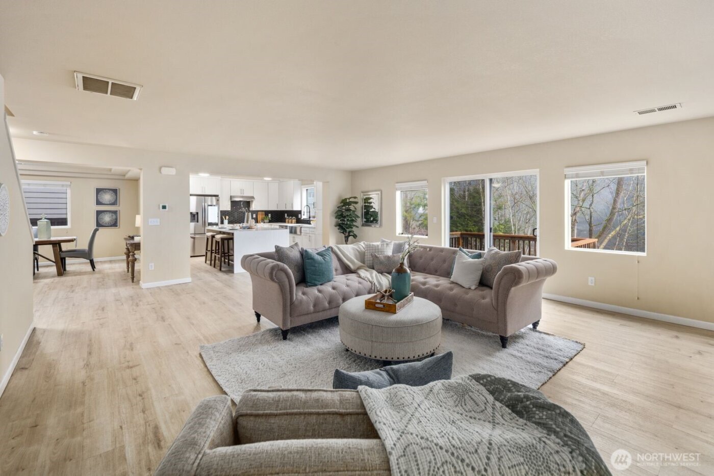 25912 35th Place S, Kent, WA 98032