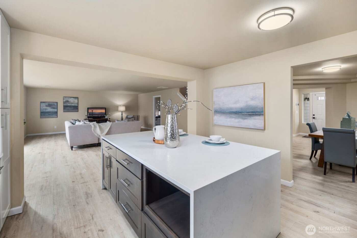 25912 35th Place S, Kent, WA 98032