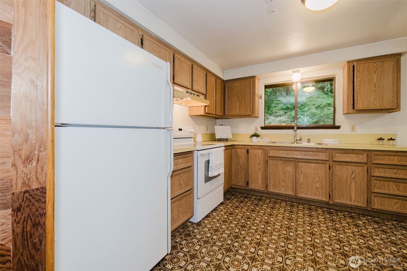 3500 NW 18th Street , Bremerton, WA 98312