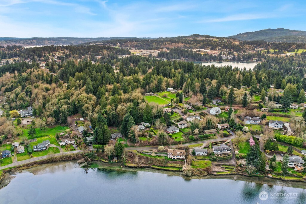 3500 NW 18th Street , Bremerton, WA 98312