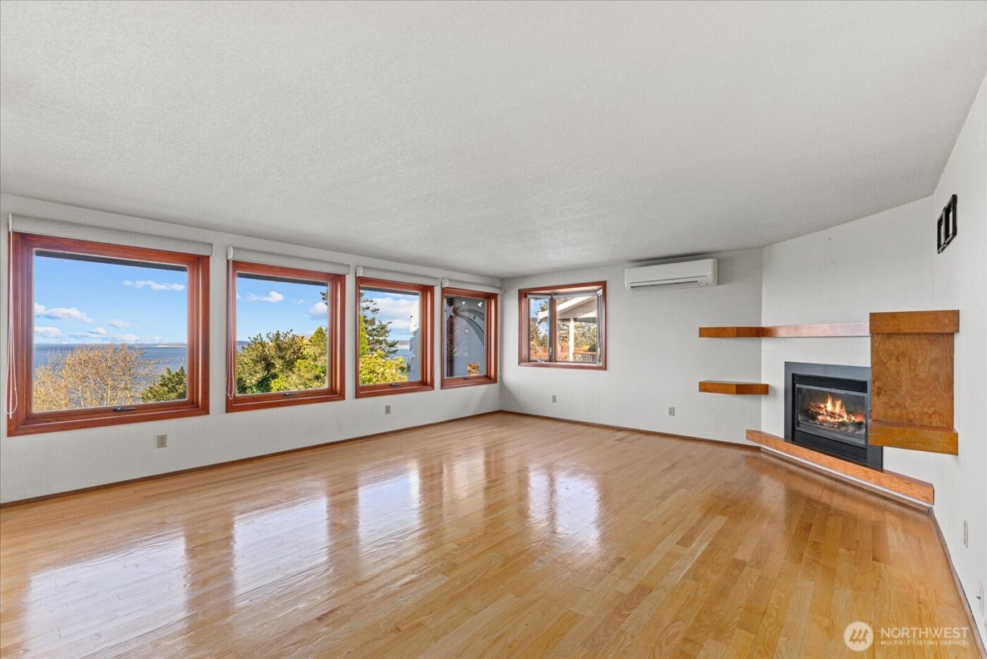 1818 Seaview Avenue , Coupeville, WA 98239