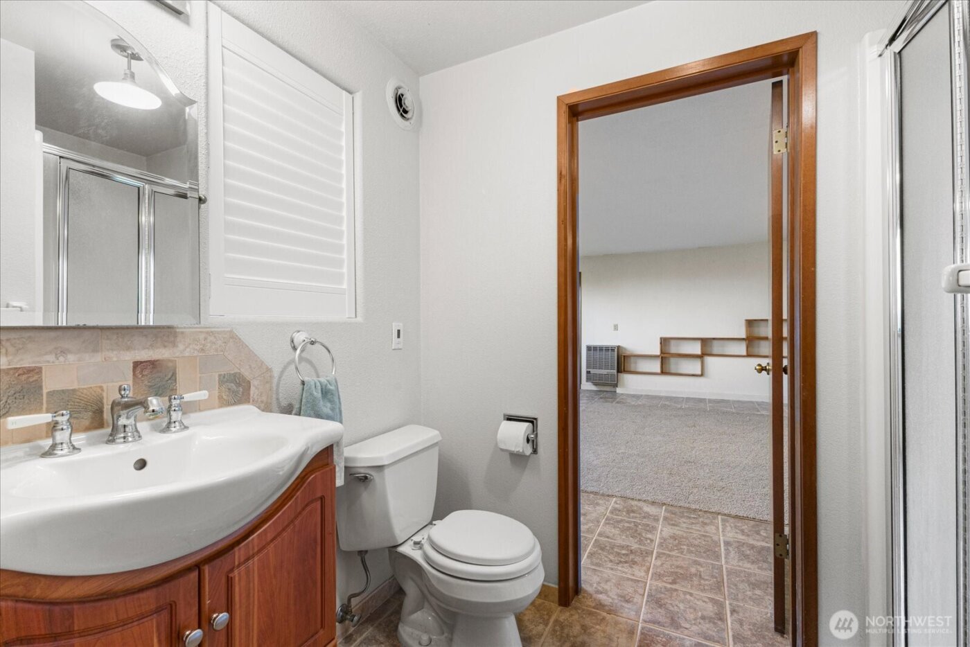 1818 Seaview Avenue , Coupeville, WA 98239