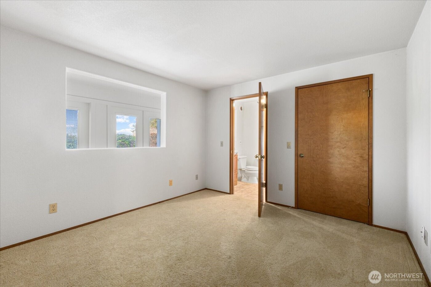 1818 Seaview Avenue , Coupeville, WA 98239