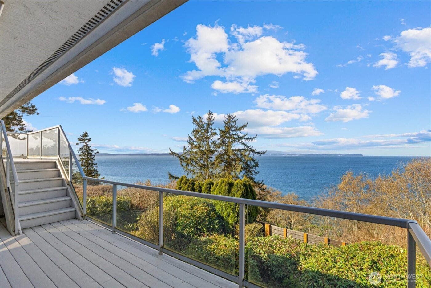 1818 Seaview Avenue , Coupeville, WA 98239