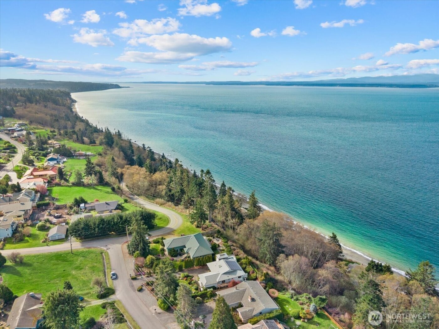 1818 Seaview Avenue , Coupeville, WA 98239