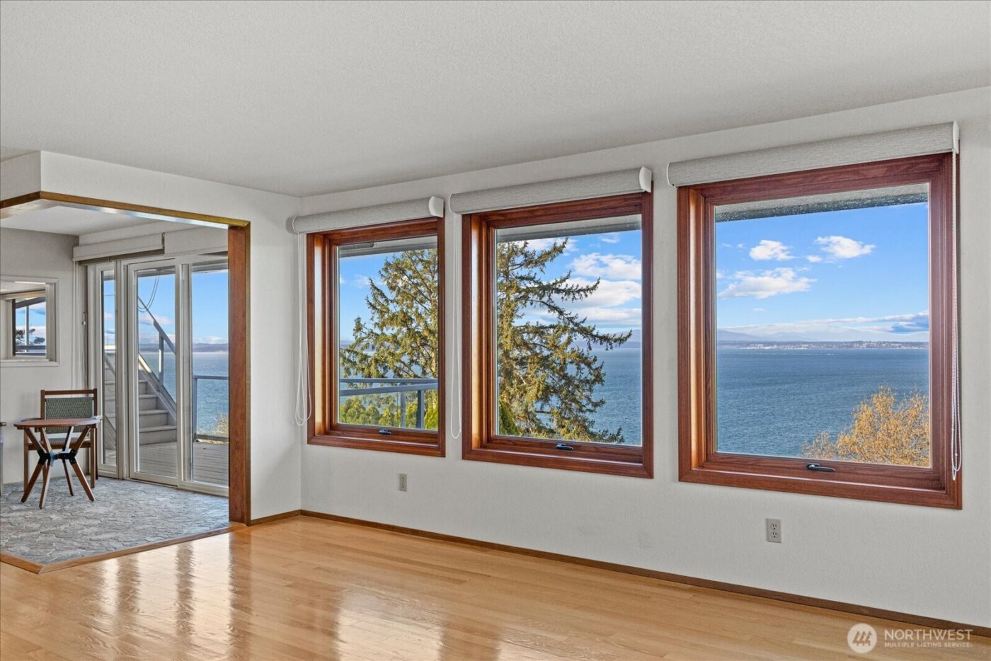 1818 Seaview Avenue , Coupeville, WA 98239