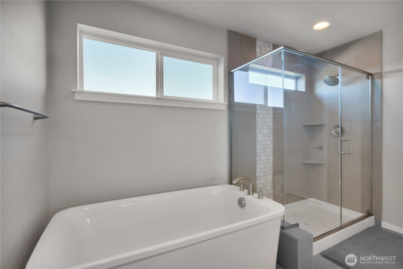 12478 SE 301st Place , Auburn, WA 98092