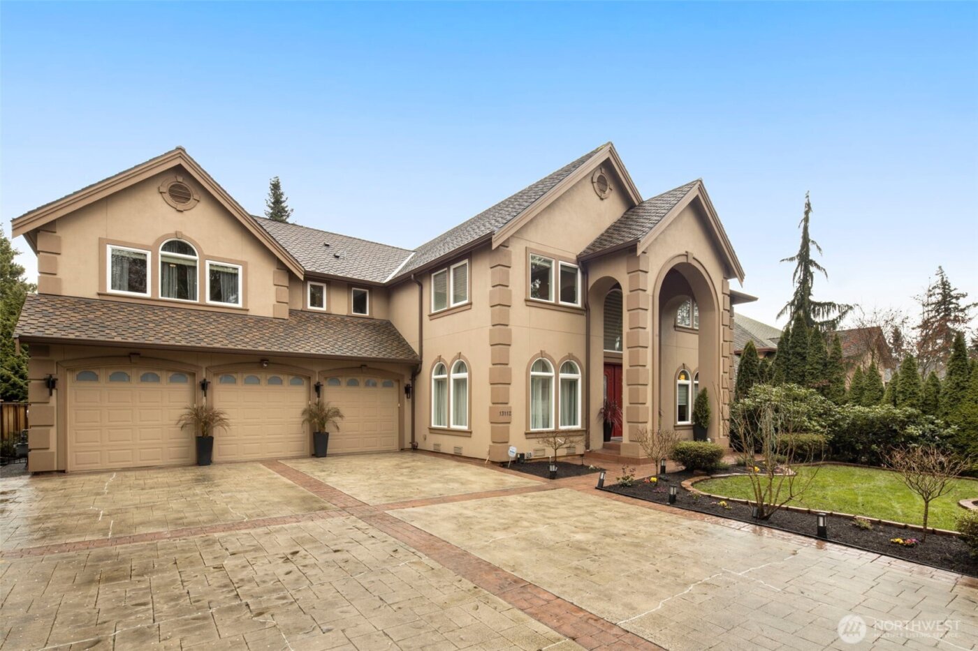 13112 134th Avenue NE, Kirkland, WA 98034