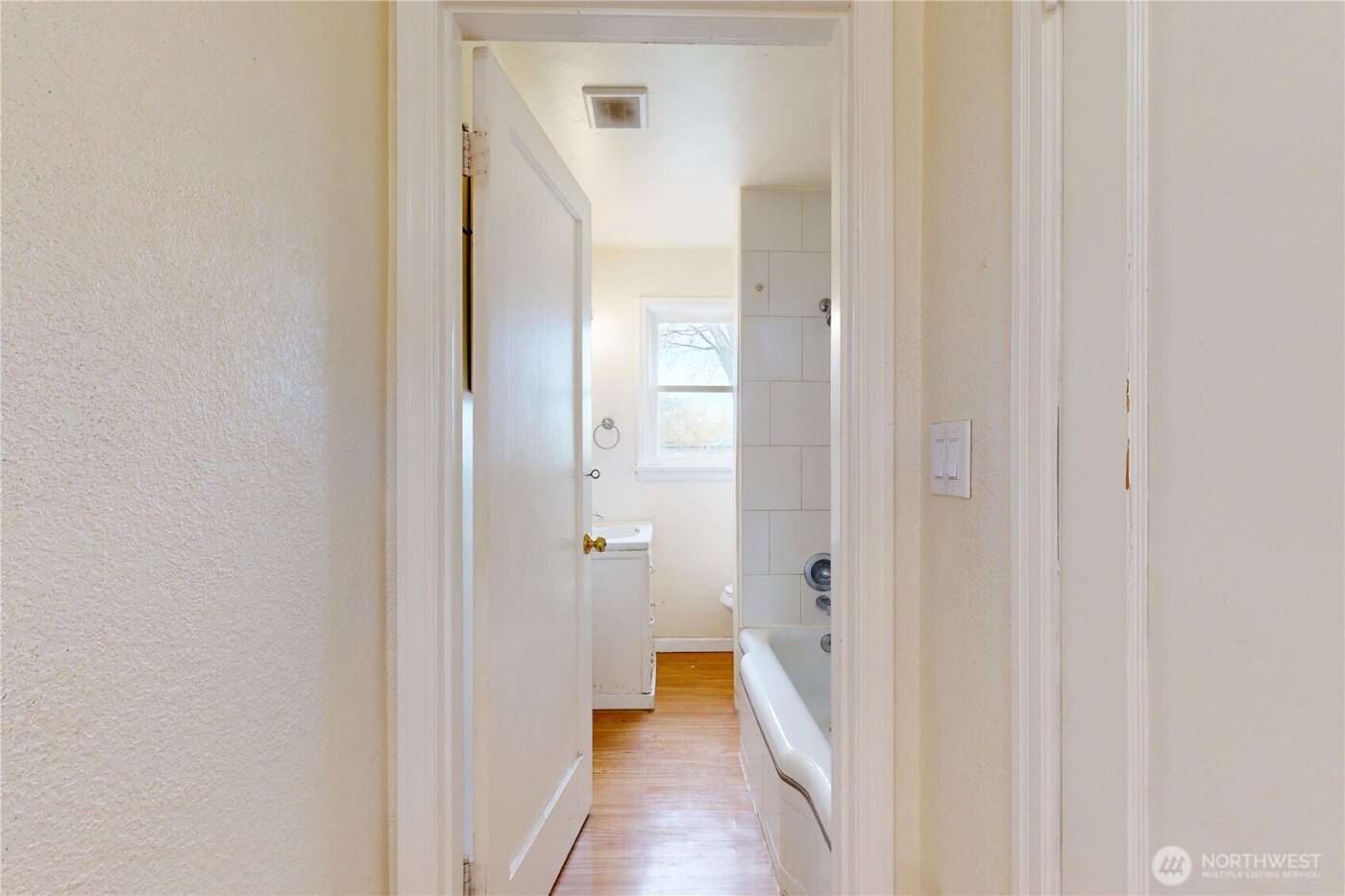 522 SW First , College Place, WA 99324