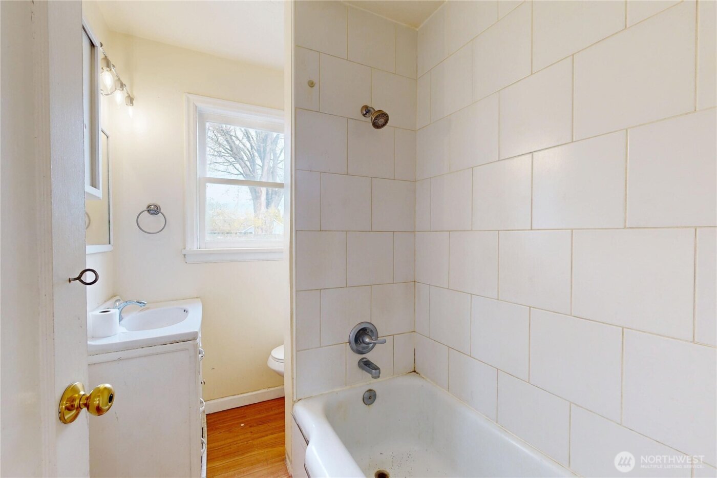 522 SW First , College Place, WA 99324