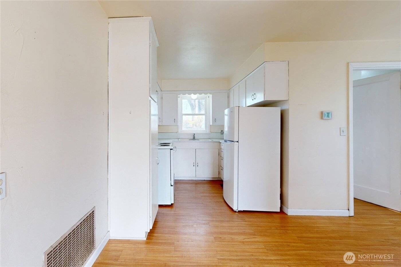 522 SW First , College Place, WA 99324