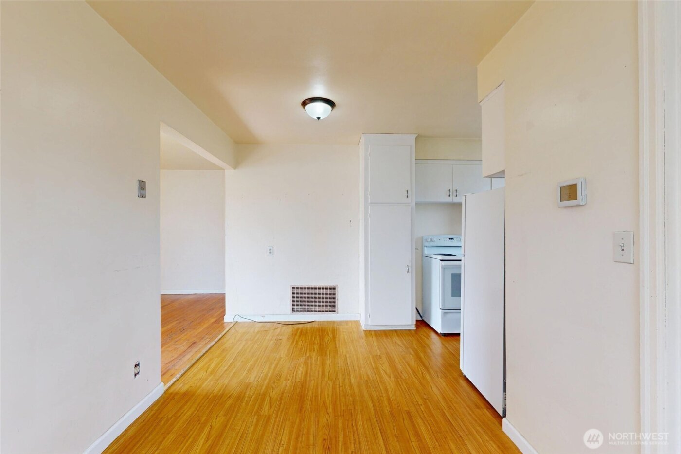 522 SW First , College Place, WA 99324