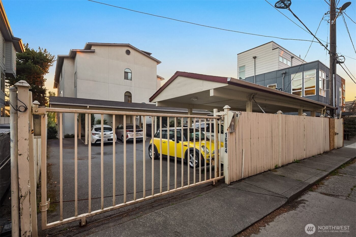 1604 11th Avenue S #201, Seattle, WA 98134