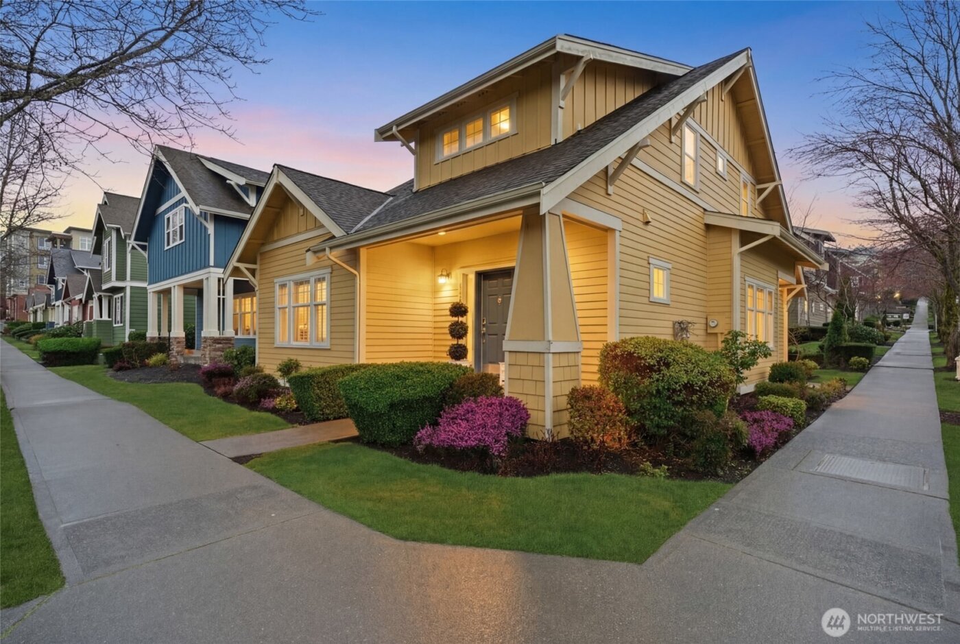 1704 25th Avenue NE, Issaquah, WA 98029